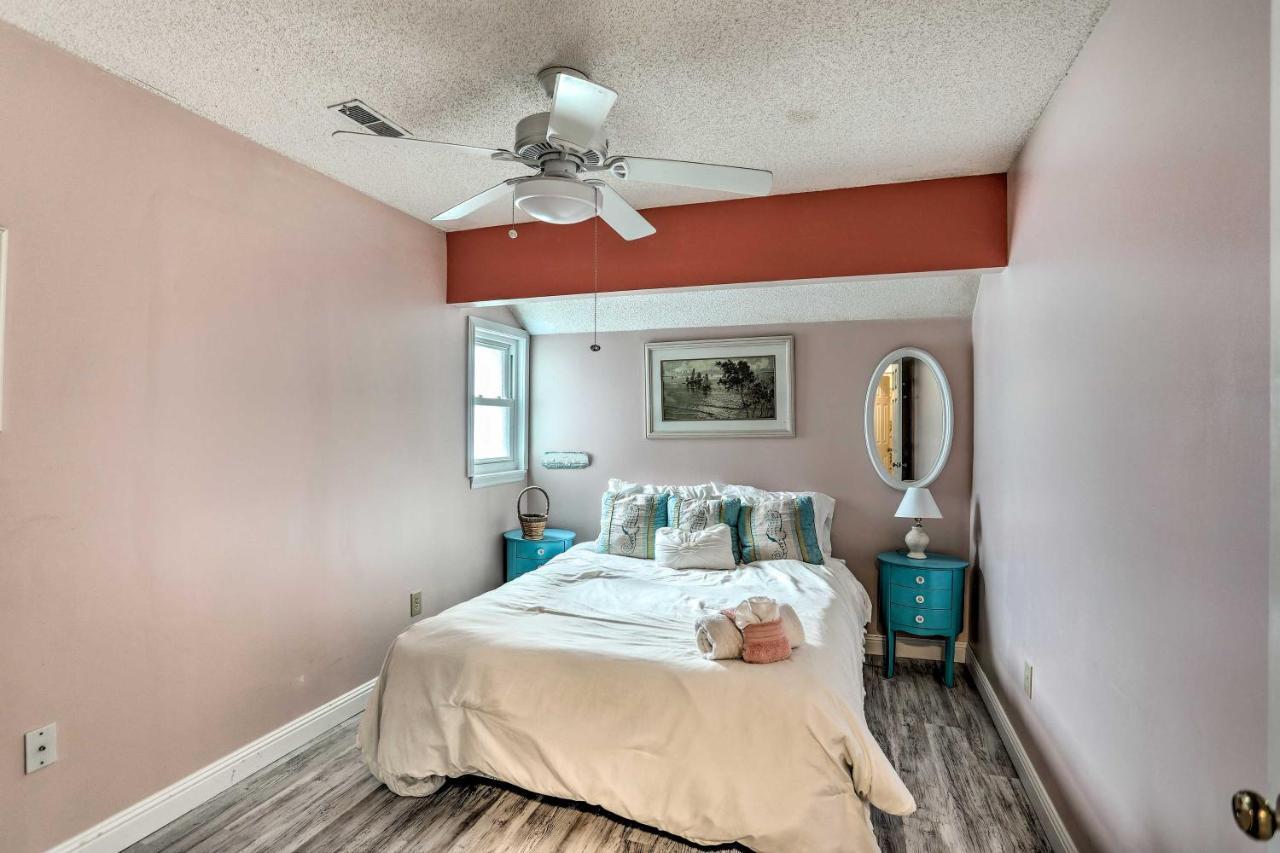 Breezy Murrells Inlet Condo With Deck Walk To Beach Миртл-Бич Экстерьер фото